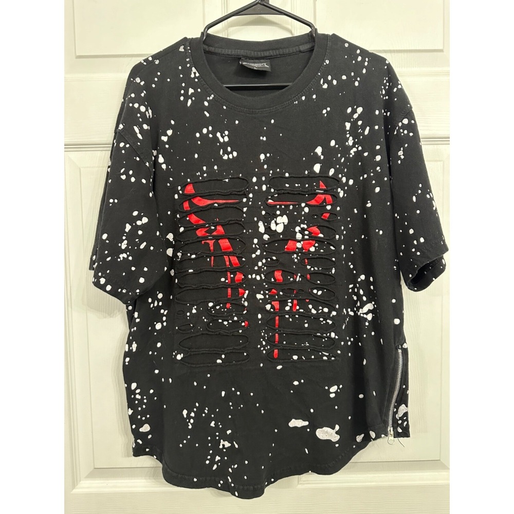 Legendary Status Size L Black Slashed Splatter T-Shirt with Zippers on Sides